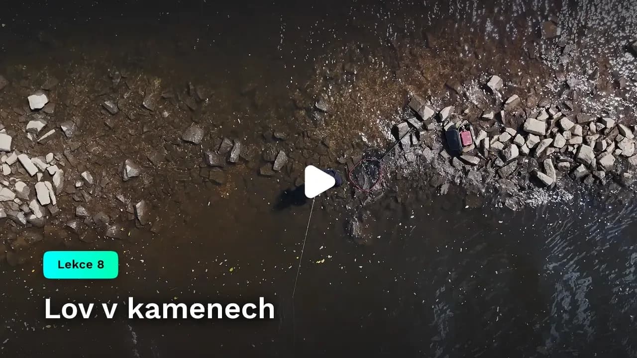 Lov v kamenech